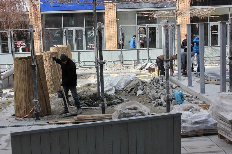 Получи ответ: что строят на Екатеринославском бульваре 5