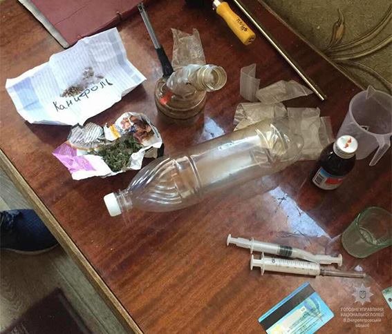 В Днепре мужчина хранил в гараже марихуану и противотанковый гранатомет 1