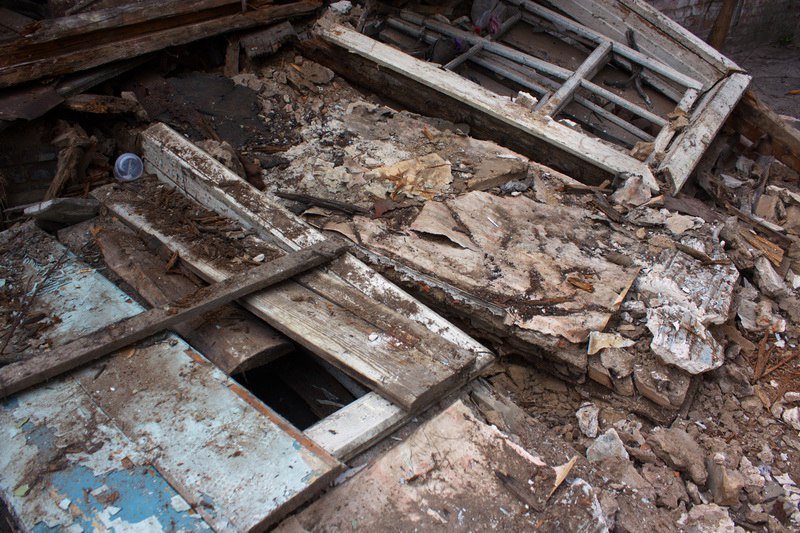 Забытая история: в центре Днепра обрушился старинный дом 7