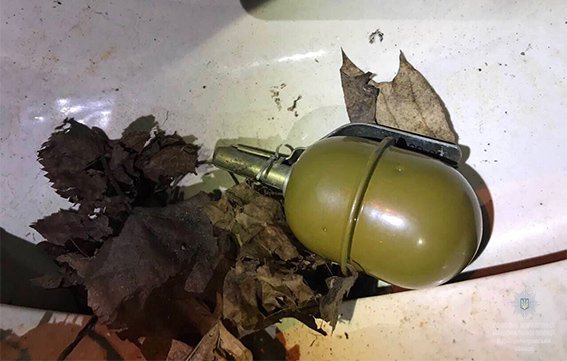 Засада полиции и попытка избавиться от вещдоков: подробности задержания известного грабителя 3