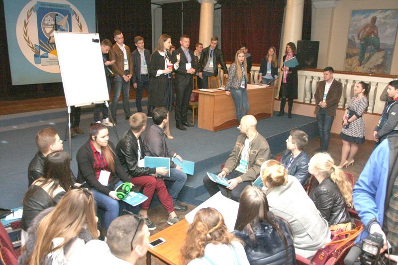 Первый масштабный форум «Молодежь Днепра» собрал около 500 участников 1