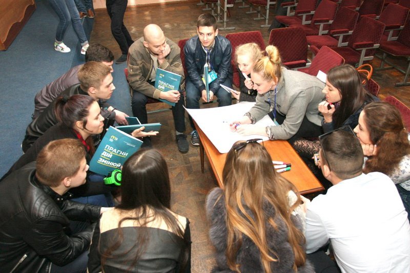 Первый масштабный форум «Молодежь Днепра» собрал около 500 участников 5