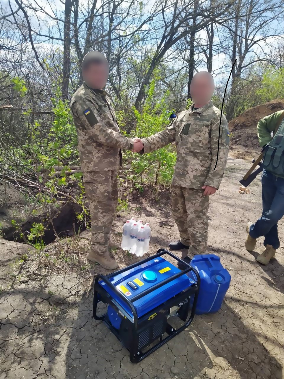 Быть на связи и видеть за километры: как фонд ИНТЕРПАЙП "Відродження регіону" помогает Защитникам Украины 3