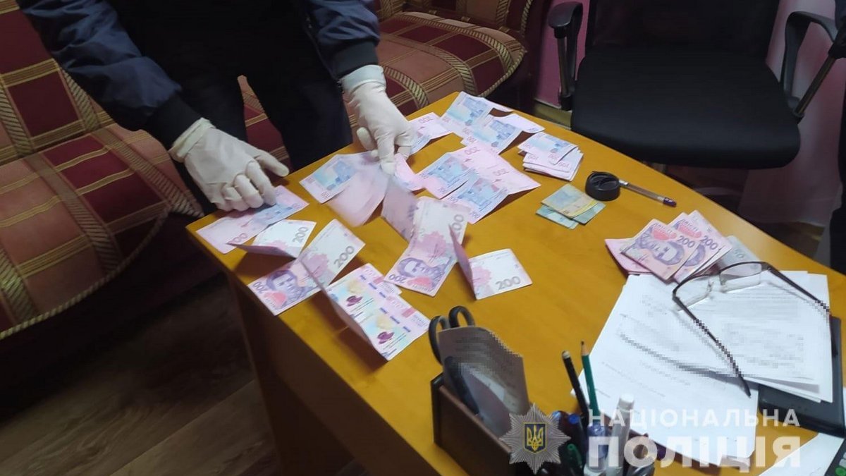В Днепропетровской области врача одной из больниц поймали на взятке