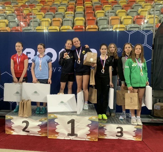 Бадминтонисты из Днепра завоевали пять золотых медалей, два серебра и бронзу 3