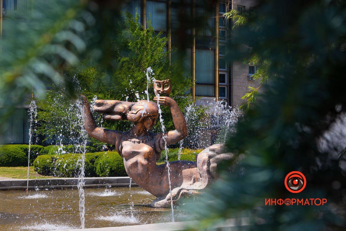 Фонтан открыли в 1974 году