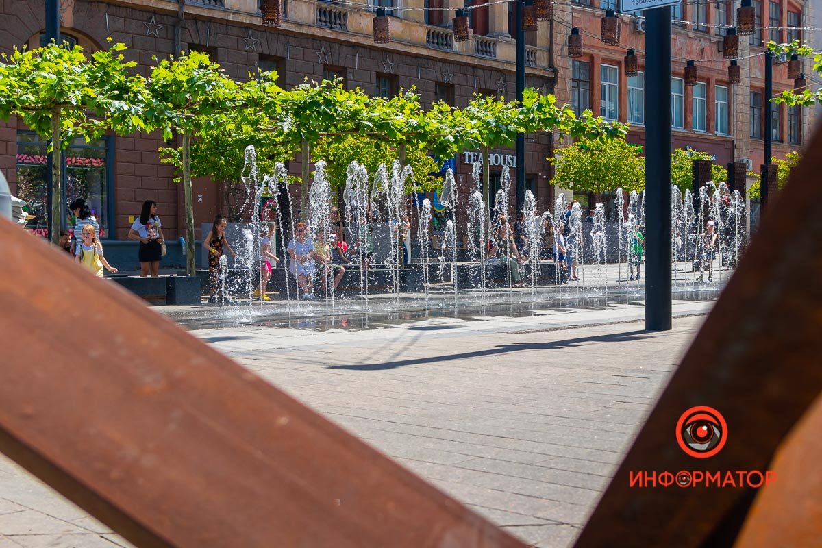 Фонтаны на Короленко запустили в 2020 году