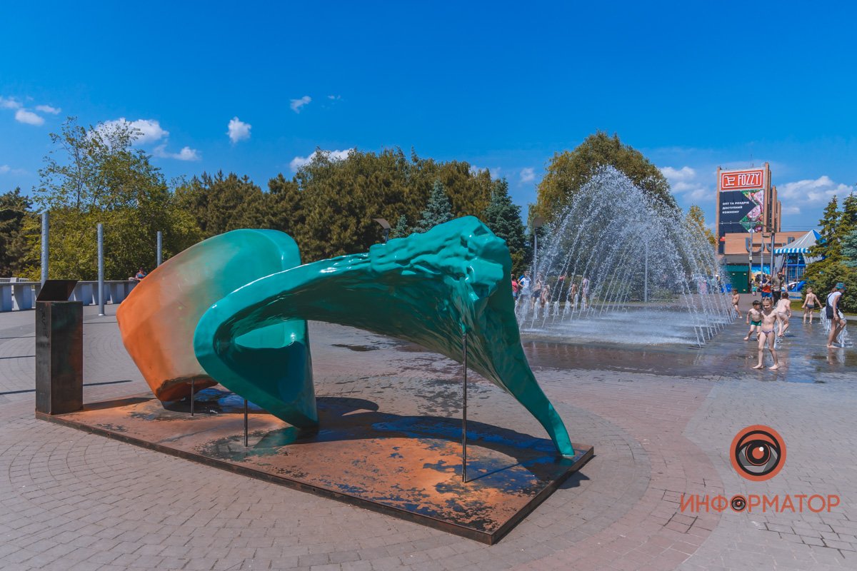 Скульптура "Звуки города"