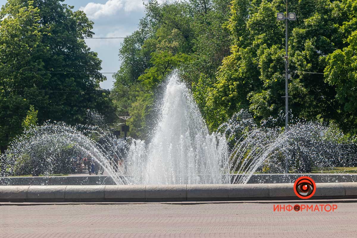 В сквере Героев