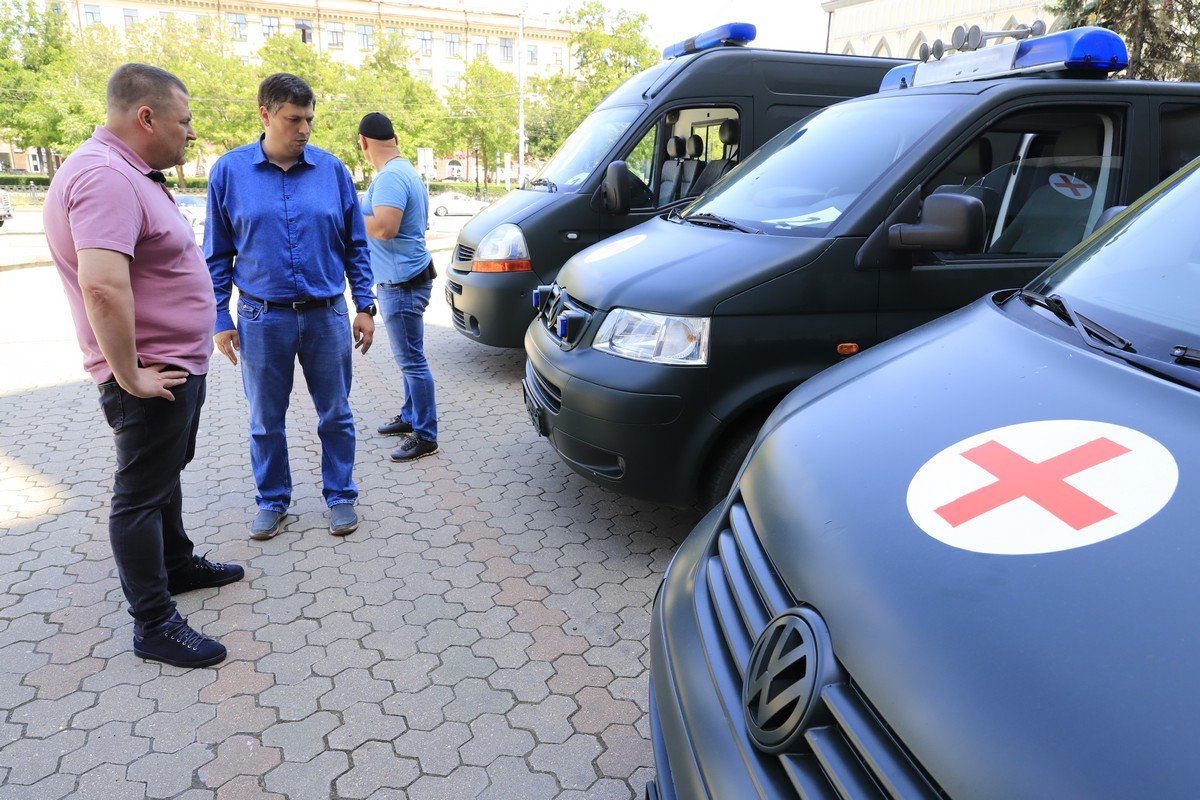 Борис Филатов: «Днепр уже передал военным почти 350 маневровых авто» 7