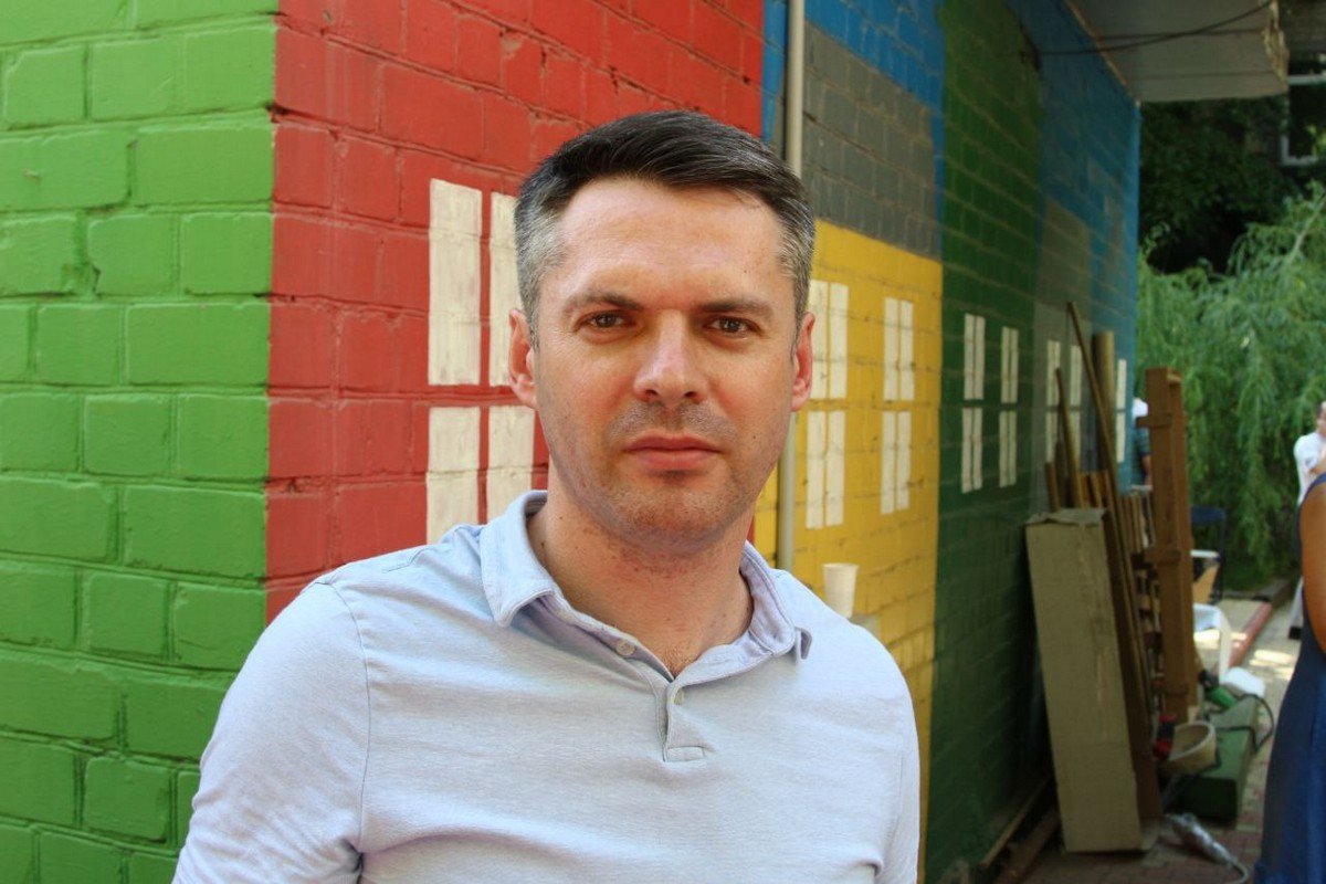 Школьники Днепра собрали 230 тысяч гривен для больниц, в которых лечатся дети переселенцы 19