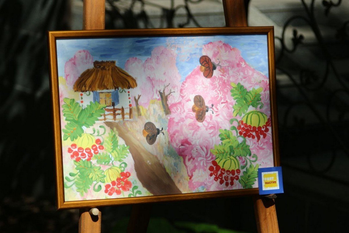 Школьники Днепра собрали 230 тысяч гривен для больниц, в которых лечатся дети переселенцы 23