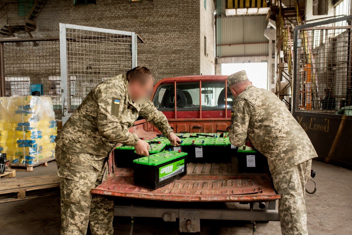 ИНТЕРПАЙП обеспечил военных Днепропетровской области запчастями на 1,3 миллиона гривен 6