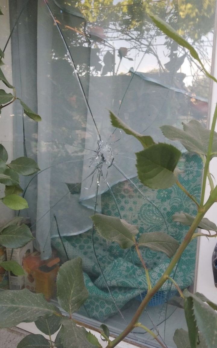 Во время обстрела Великой Костромки пострадал 46-летний мужчина: подробности от спасателей 1