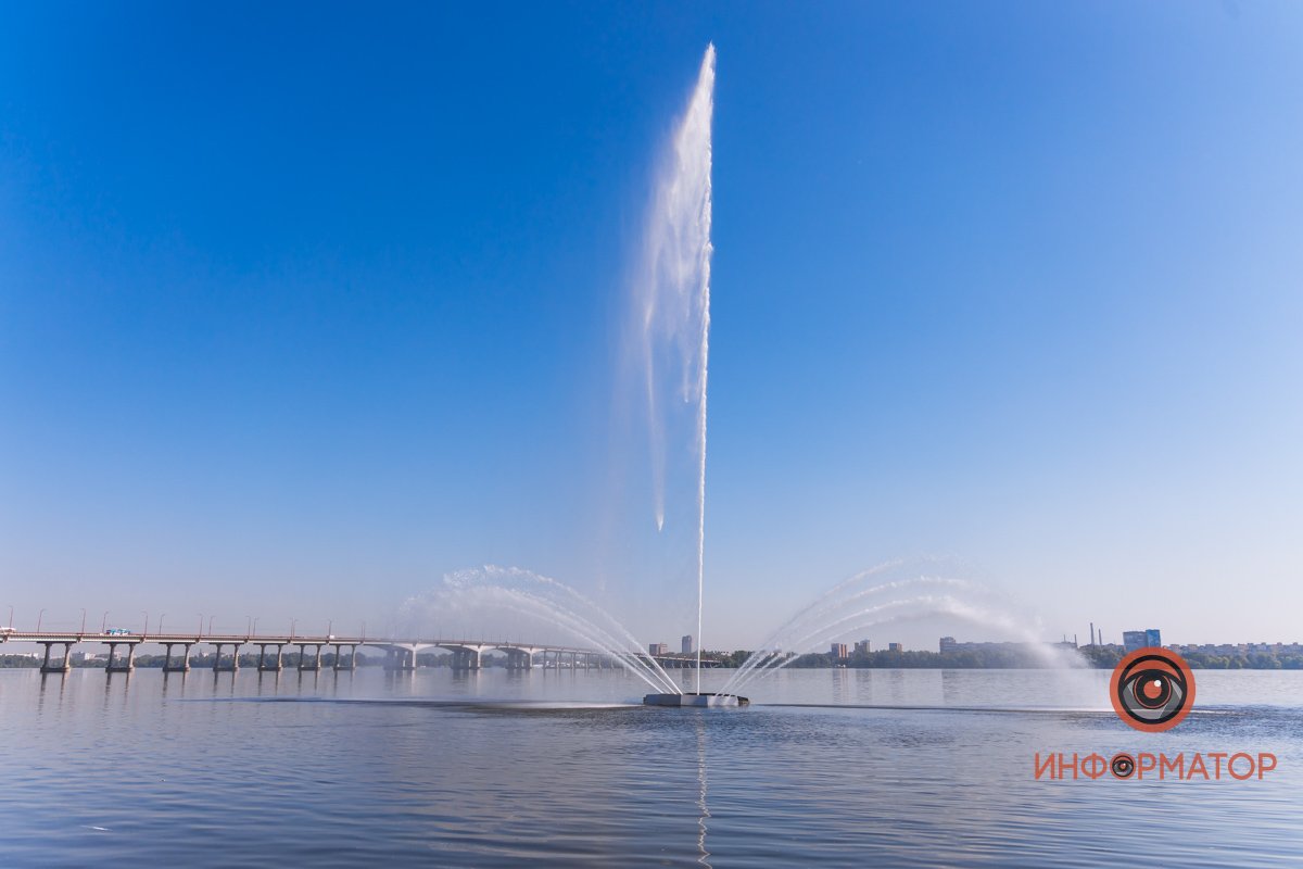 Фонтан "Белый лебедь" Фонтан "Белый лебедь"