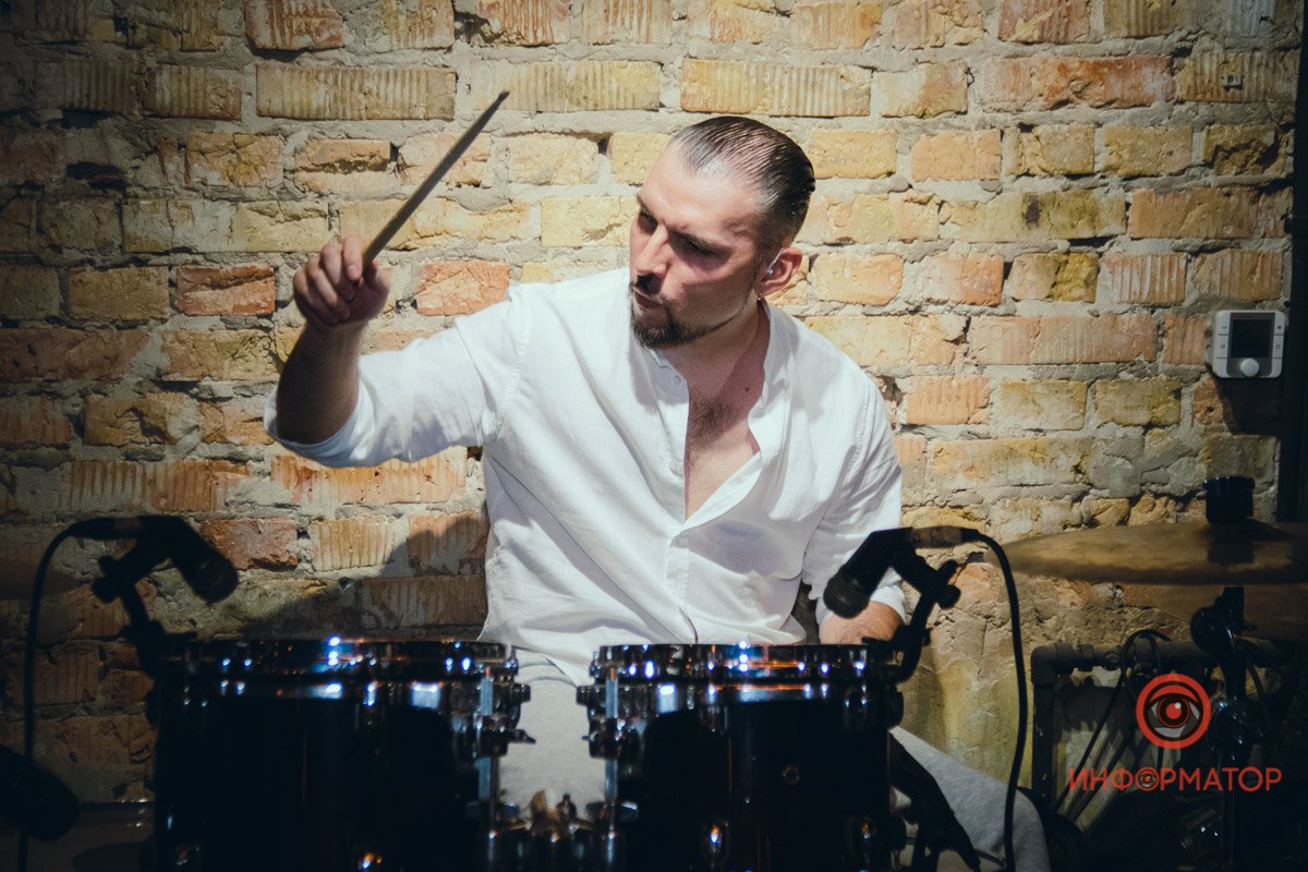 Барабаны разрываются