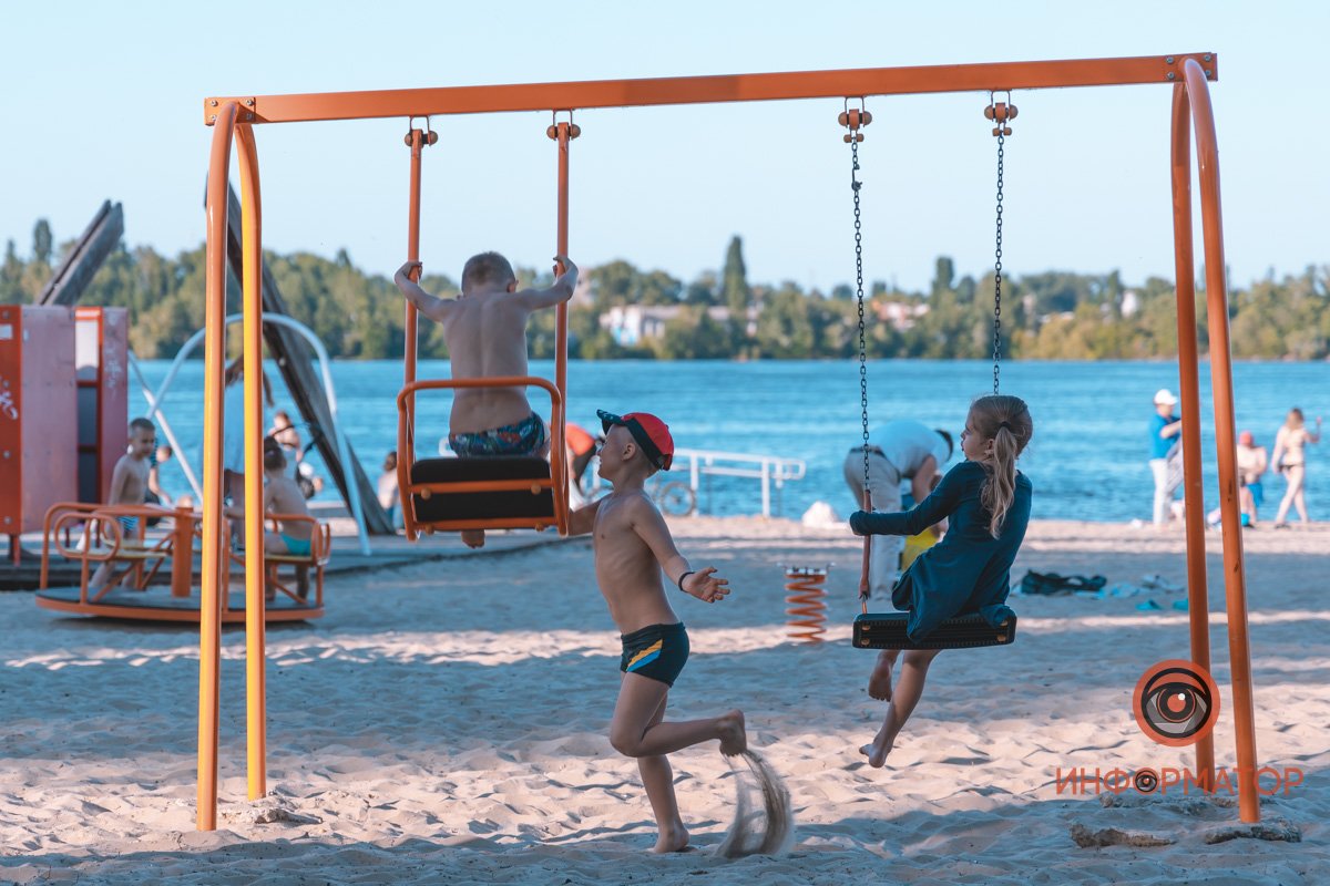 Не время и не место для развлечений Не время и не место для развлечений