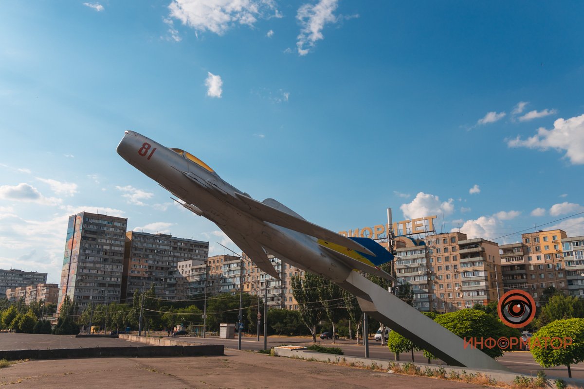 МиГ-19 установили на этом месте в 1975 году МиГ-19 установили на этом месте в 1975 году