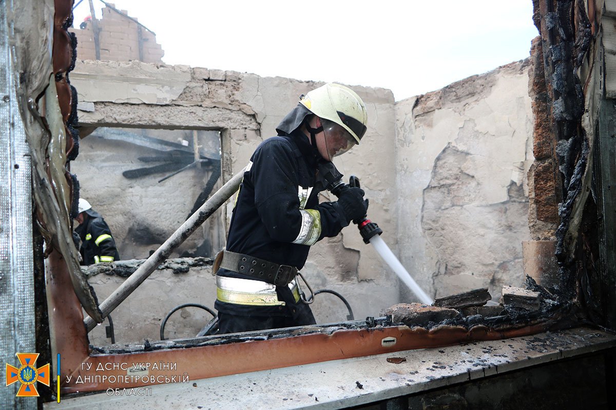 Общая площадь пожара составляет 250 м²