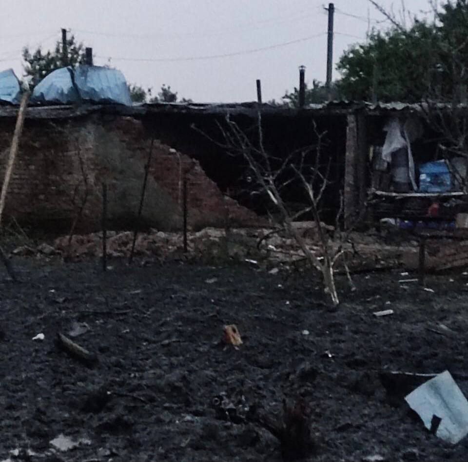 "В Апостолово в результате обстрела погибли 4 мужчины, 1 – ранен", - Валентин Резниченко 1