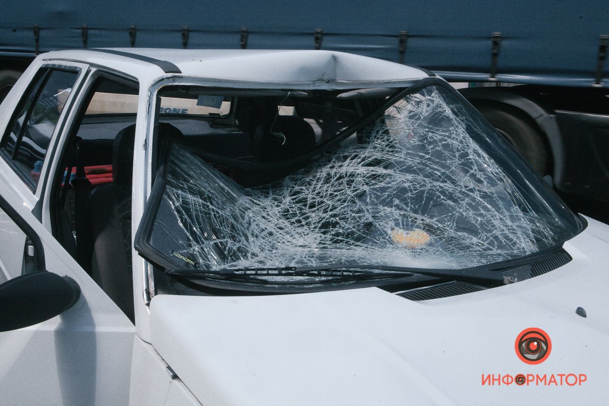 В Днепре на Любарского ЗАЗ "Таврия" сбила мужчину 6