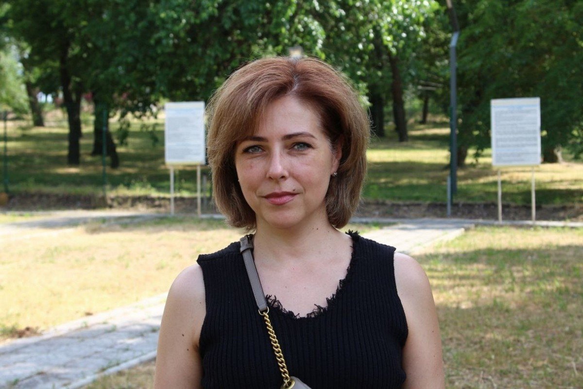 В Днепре в Новокодакском парке переселенцы высадили аллею павловний в знак благодарности 8