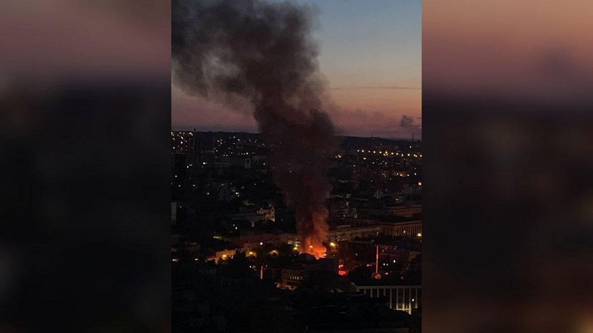 Дым окутал весь район: в центре Днепра случился пожар