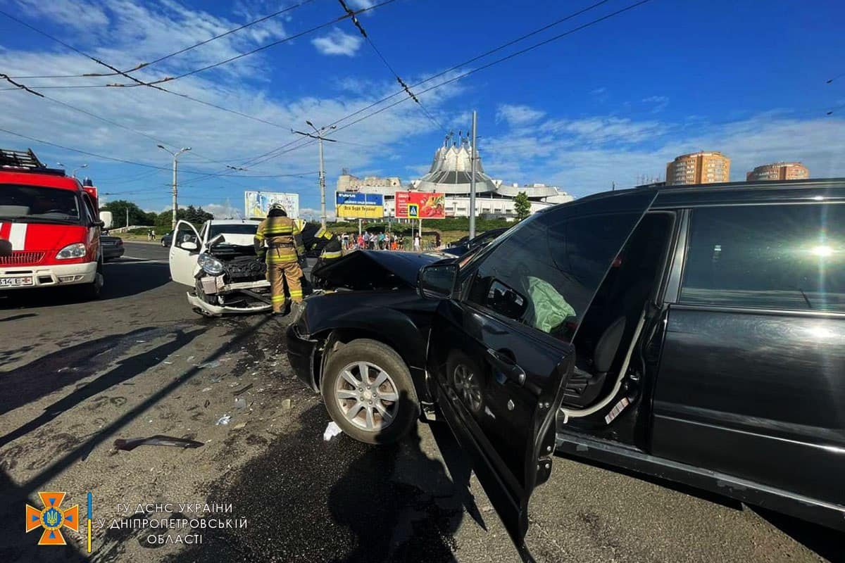 Пострадали две женщины из Citroen Пострадали две женщины из Citroen