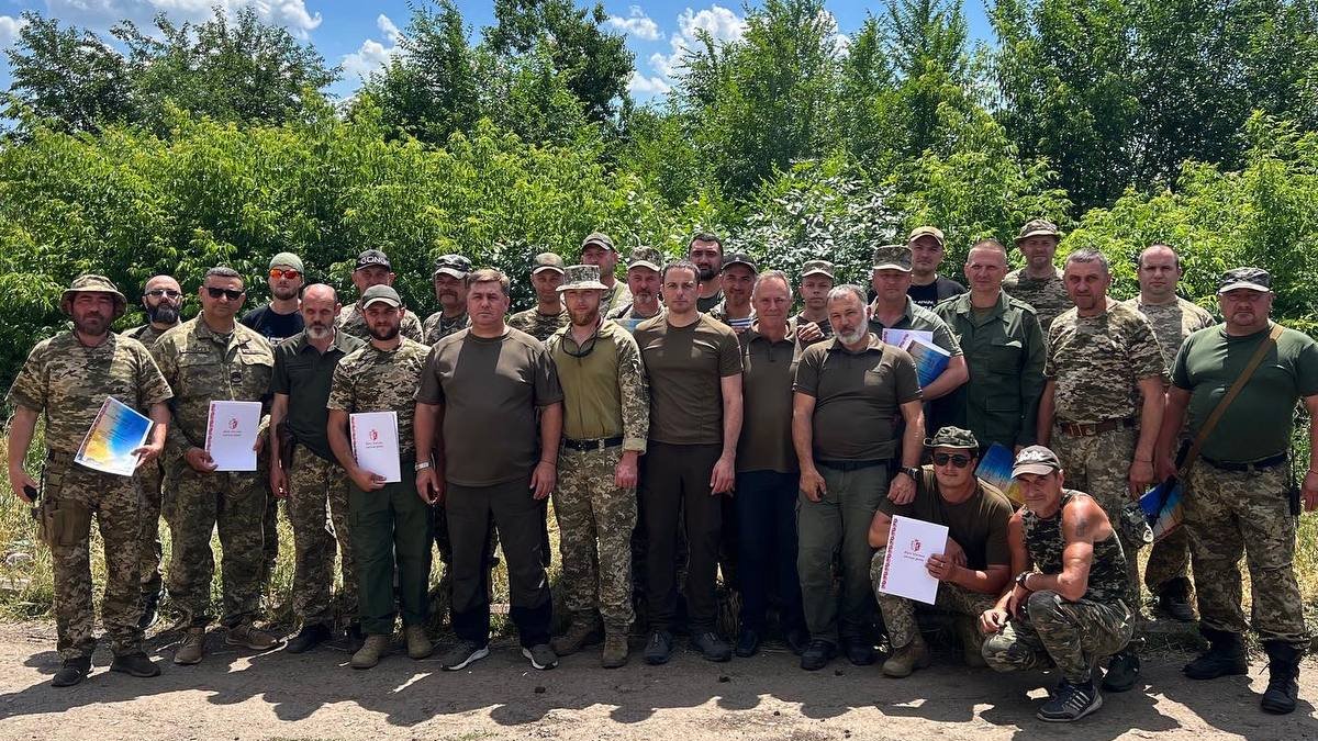 21 июня мэр Каменского Андрей Белоусов приехал на место дислокации батальона ТРО Каменского района