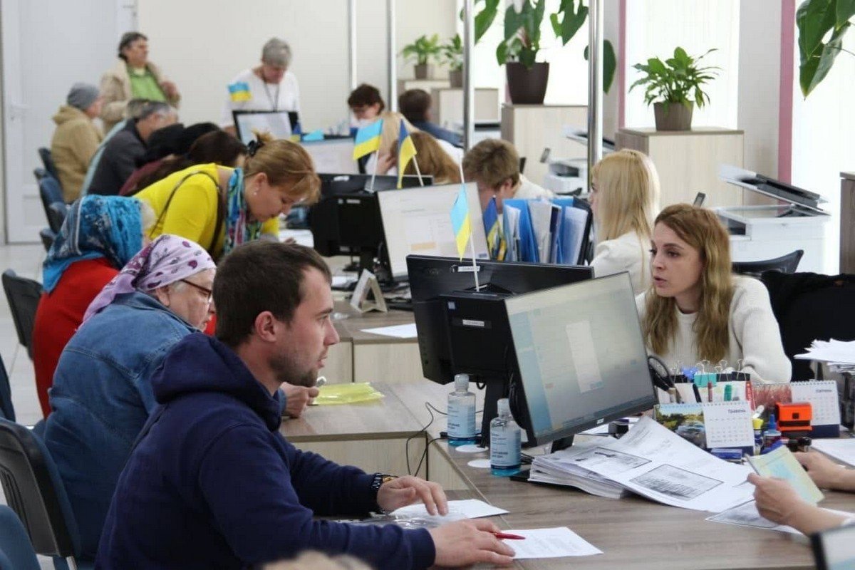 Днепропетровская область уже приютила более 300 тысяч переселенцев 11