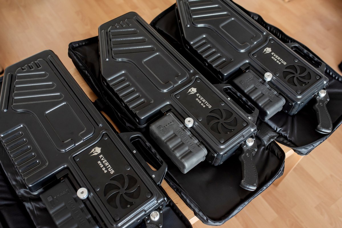 Фонд Виктора Пинчука передал военным 4 антидроновых ружья украинского производства 1