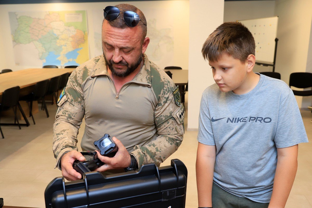 Филатов призвал предпринимателей объединить усилия с мэрией Днепра для помощи ВСУ 18