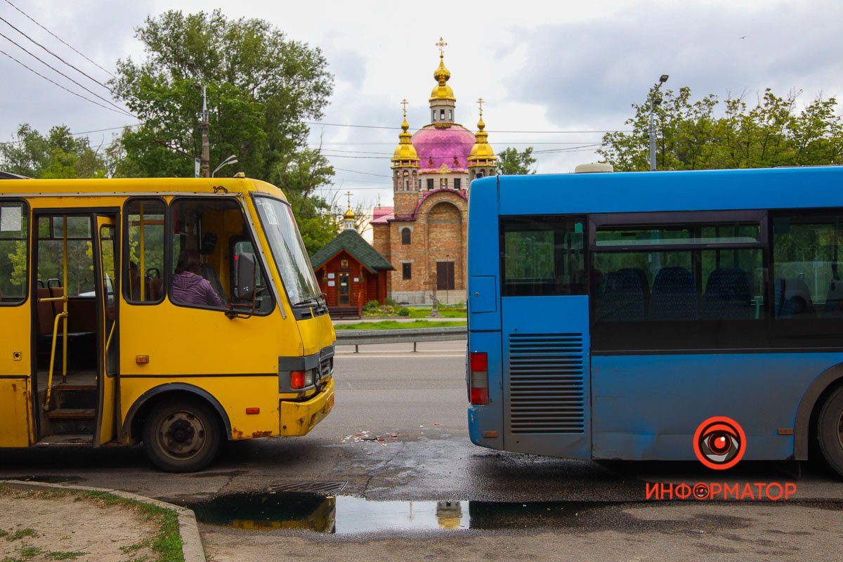 Пострадали две женщины - пассажирки автобуса №157А Пострадали две женщины - пассажирки автобуса №157А