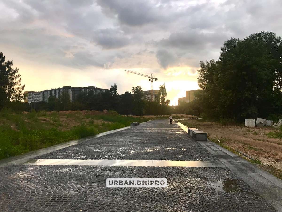 Речь идет об отрезке между бульваром Славы и переулком Добровольцев – это около 500 метров Речь идет об отрезке между бульваром Славы и переулком Добровольцев – это около 500 метров