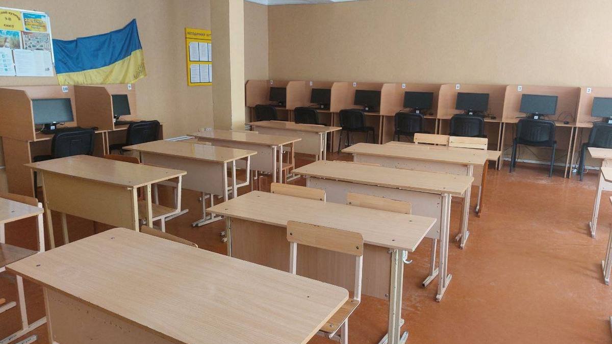 В 14 школах Днепра обустроили временные экзаменационные центры для проведения НМТ