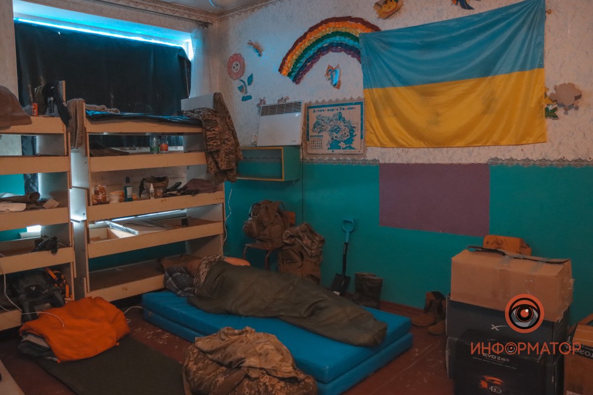 Жизнь на передовой: атмосфера войны глазами 98-го батальона ТрО “Азов” 24