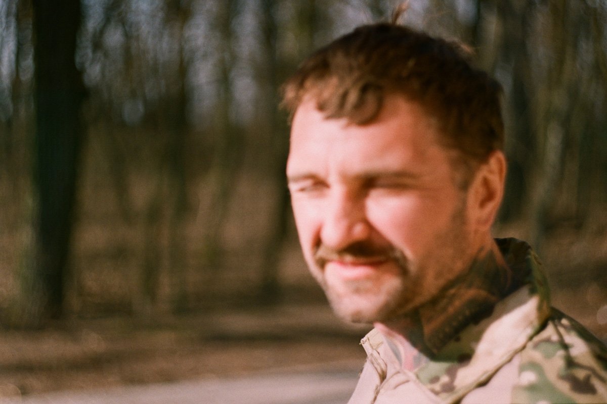 Война сквозь объектив: Защитник из Днепра поделился фотографиями с фронта, сделанными на пленку 1