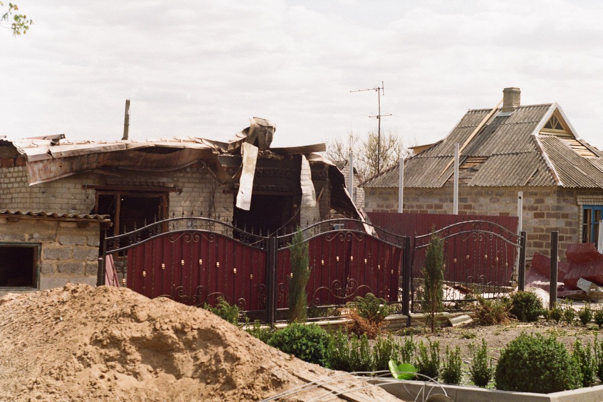 Война сквозь объектив: Защитник из Днепра поделился фотографиями с фронта, сделанными на пленку 19