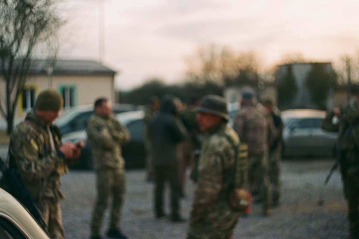 Война сквозь объектив: Защитник из Днепра поделился фотографиями с фронта, сделанными на пленку 56