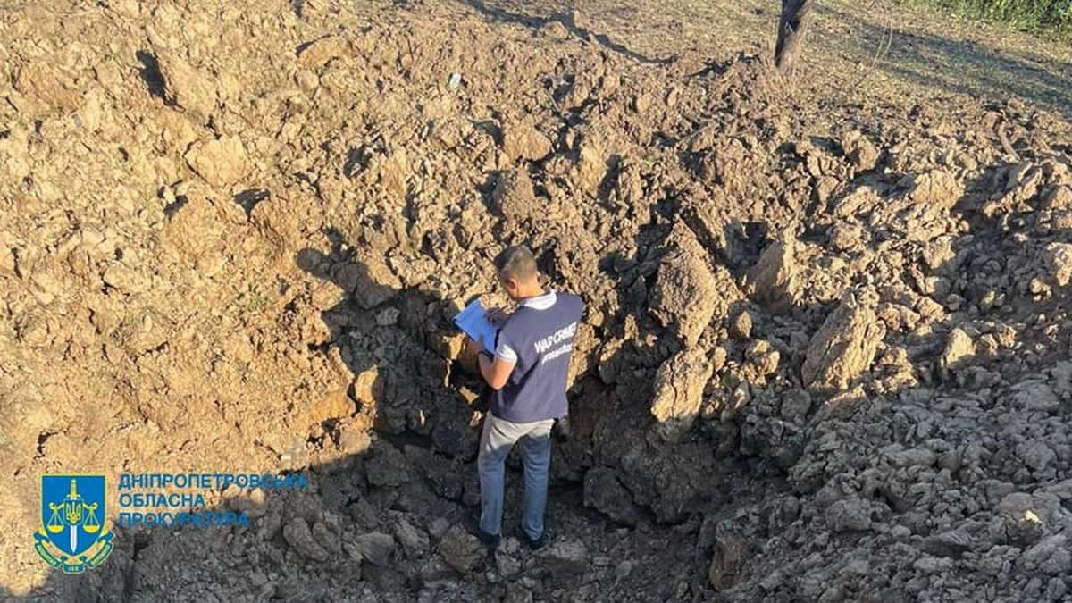 Оккупанты в очередной раз обстреляли Криворожский район, уничтожили 90 гектаров будущего урожая: прокуратура начала расследование