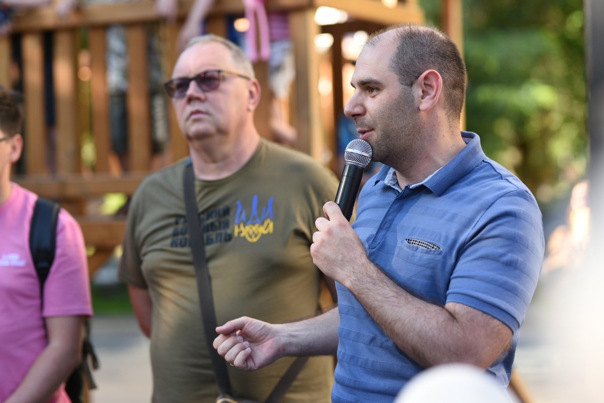 У Дніпрі на Янтарній відкрили новий сквер, дитяче містечко та спортивний майданчик 3