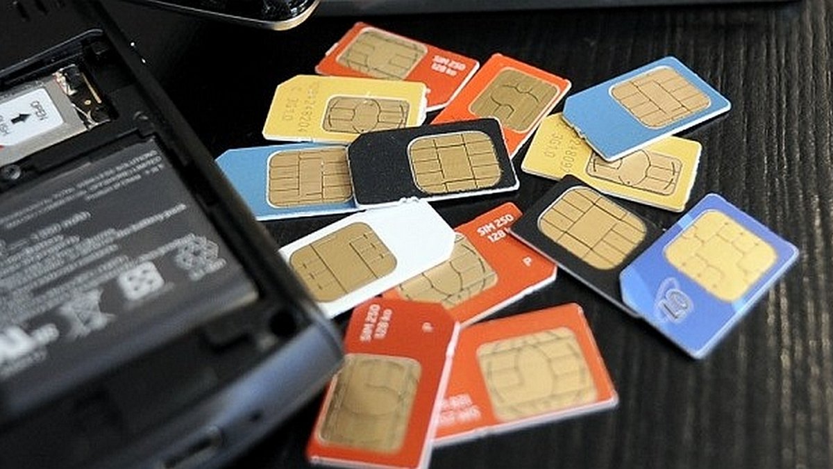 В Днепропетровской области мужчина украл 800 тысяч гривен, переоформляя на себя чужие SIM-карты