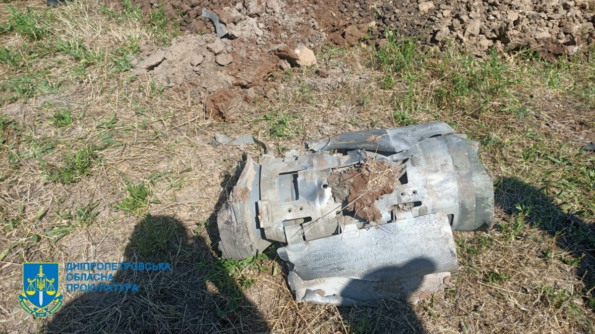 В результате обстрела Кривого Рога погибла работница детского сада и 20-летняя спортсменка: начали расследование 10