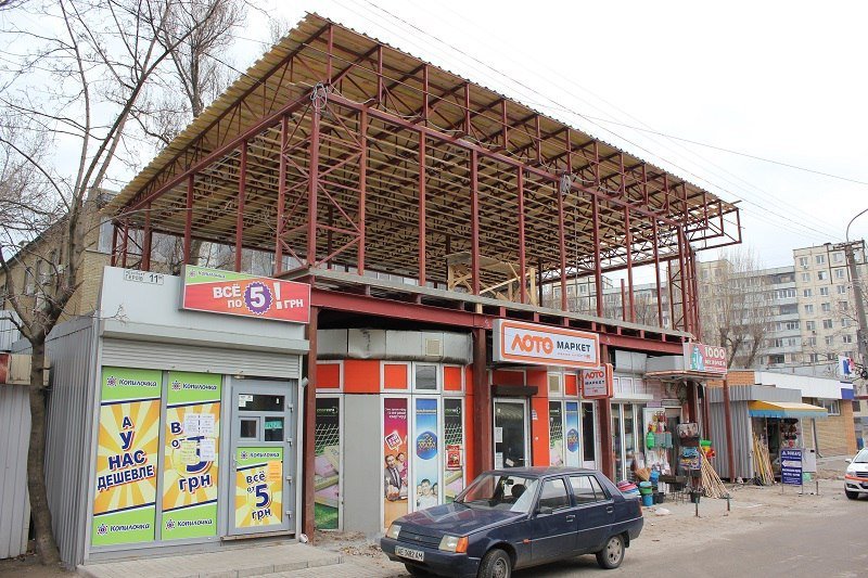 Узнай, где в Днепре можно будет увидеть двухэтажные МАФы 5