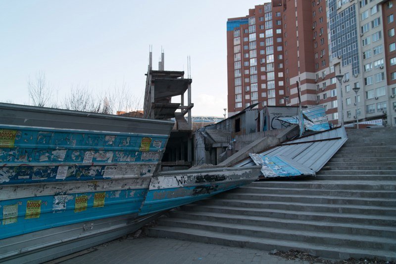 Страх, позор и опасность для жизни: бульвар в центре Днепра превратился в свалку 1