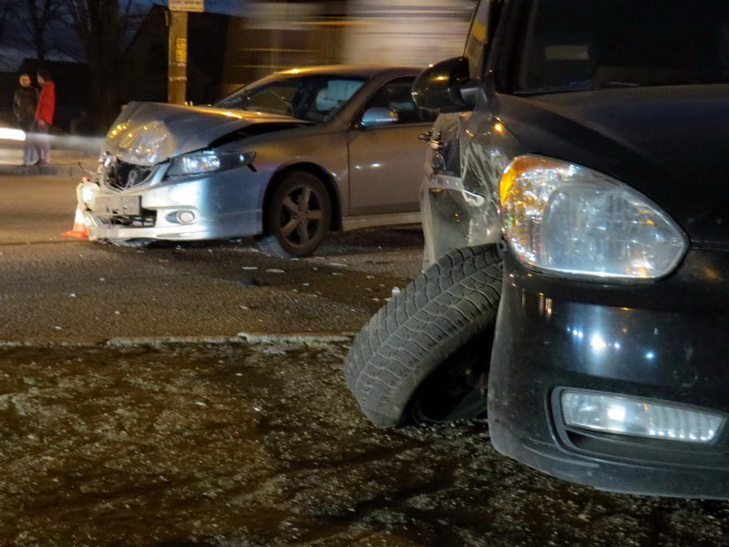 ДТП на Гагарина: столкнулись Honda и Hyundai 7