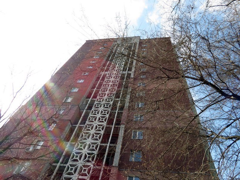 На Тополе парень выпрыгнул с 16 этажа: новые подробности от друзей и полиции 6