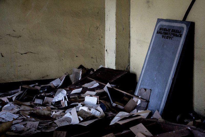 Взгляд изнутри: как сейчас выглядит заброшенный ДК Ильича 27