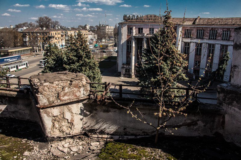 Взгляд изнутри: как сейчас выглядит заброшенный ДК Ильича 31