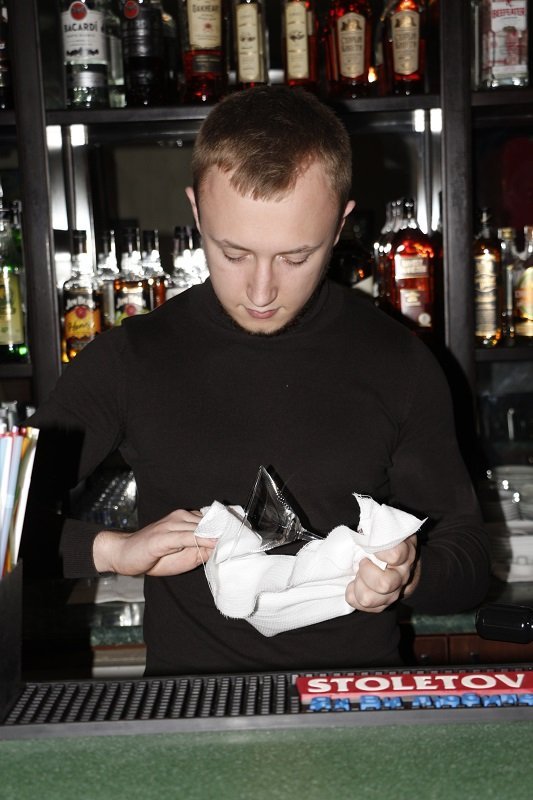 Меняем профессию: один день из жизни бармена 2